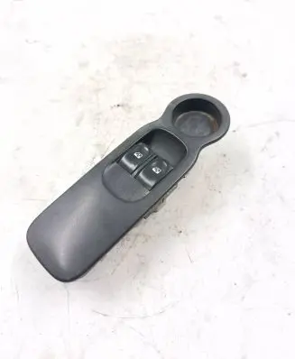 Renault Modus Electric window control switch 8200278438