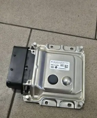 Hyundai i30 Adblue control unit 296102U661