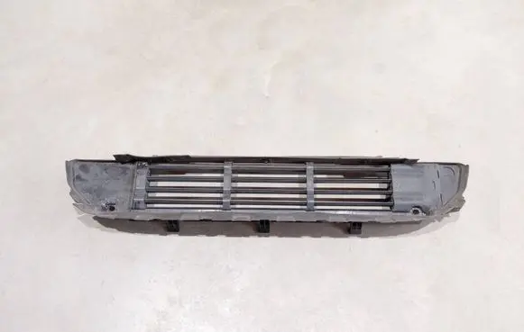 Volvo XC40 Intercooler air guide/duct channel 31455422