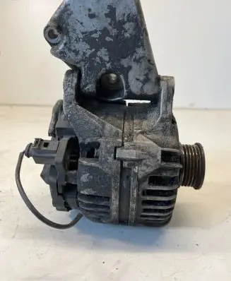 Skoda Fabia Mk1 (6Y) Generator/alternator 047903015Q