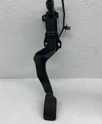 Peugeot 208 Accelerator throttle pedal 9837891980