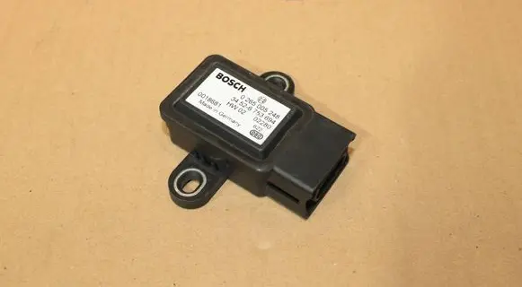 BMW X5 E53 ESP acceleration yaw rate sensor 6753694