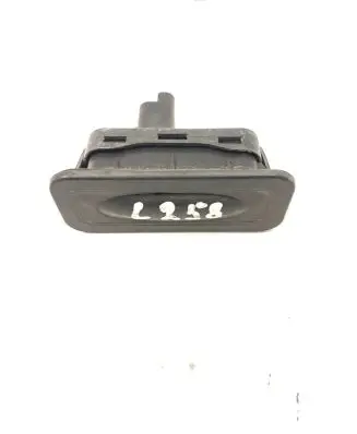 Tailgate opening switch
