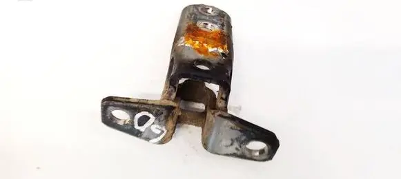 Mitsubishi Outlander Rear door lower hinge