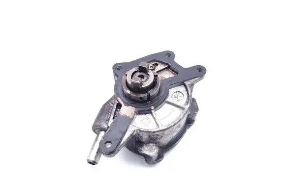 Mercedes-Benz E AMG W212 Vacuum pump A6422300165 A6420160280