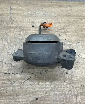 Audi A8 S8 D4 4H Gearbox mount 4H0399152