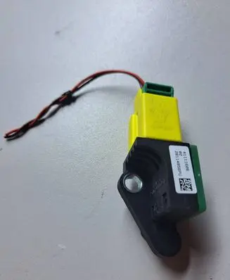 Seat Alhambra (Mk2) Airbag deployment crash/impact sensor 8K0973323s
