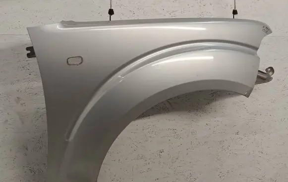 Nissan Pathfinder R51 Fender