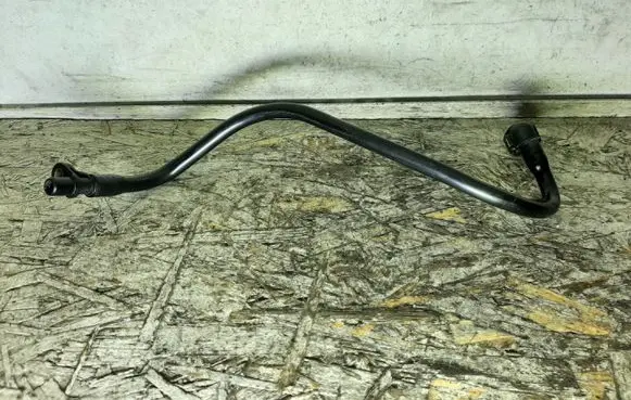Volvo XC70 Breather hose/pipe 6G917890CC
