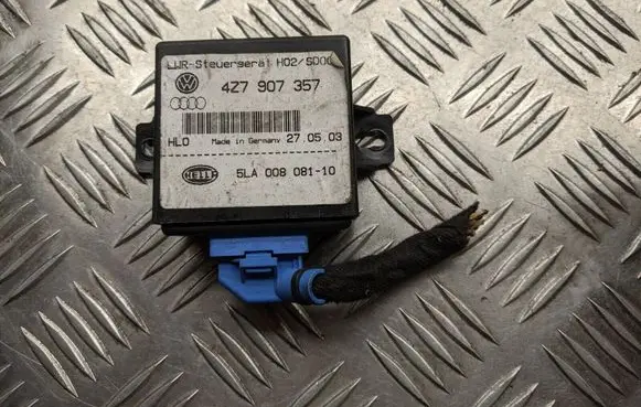 Audi A4 S4 B5 8D Light module LCM 4Z7907357