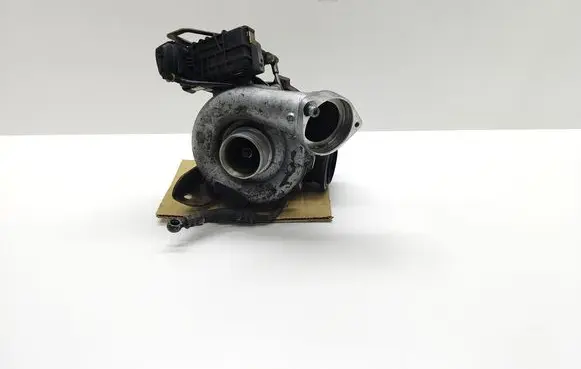 BMW 5 E60 E61 Turbo 758351 765199 GARRETT