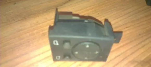 Audi A6 S6 C4 4A Wing mirror switch 4a0959565 nenustatta