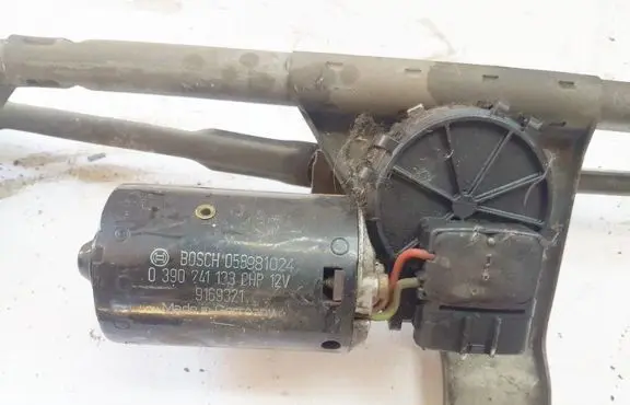 Volvo S70 V70 V70 XC Wiper motor 0390241133