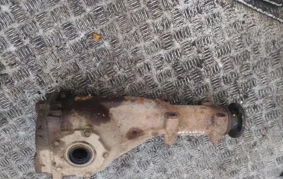 Subaru Impreza I Rear differential