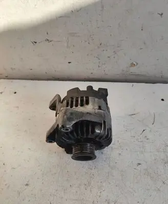 BMW 1 E81 E87 Generator/alternator 2543390 7799180