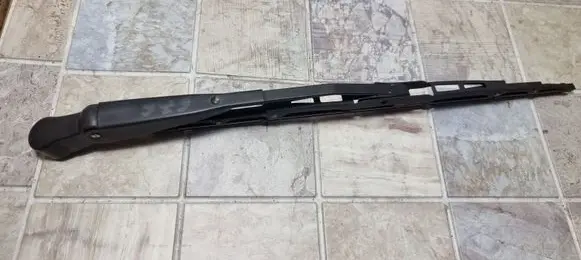 Mazda 323 F Rear wiper blade arm J39A 0332236B1