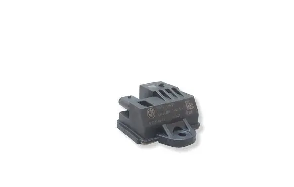 BMW 3 E90 E91 Glow plug pre-heat relay 7810856