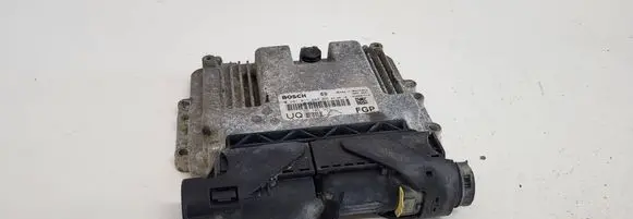 Opel Vectra C Engine control unit/module 0281011668 55189925 1039S07514