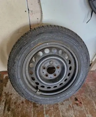 Mercedes-Benz E W124 R15 steel rim 1244000602