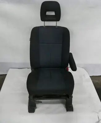 Mazda MPV II LW Front driver seat 