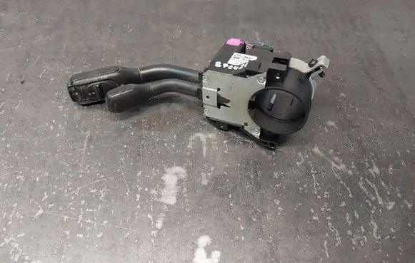 Audi A4 S4 B5 8D Indicator stalk 4D0953513P