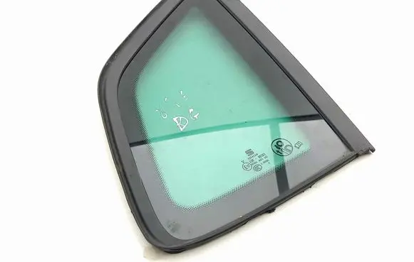 Seat Arona Rear side window 43R00101