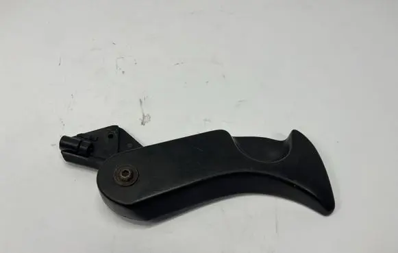 BMW 5 E39 Engine bonnet (hood) release handle 8226621 51238226621 8165196