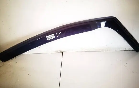 Opel Zafira B Sliding door wind deflector 