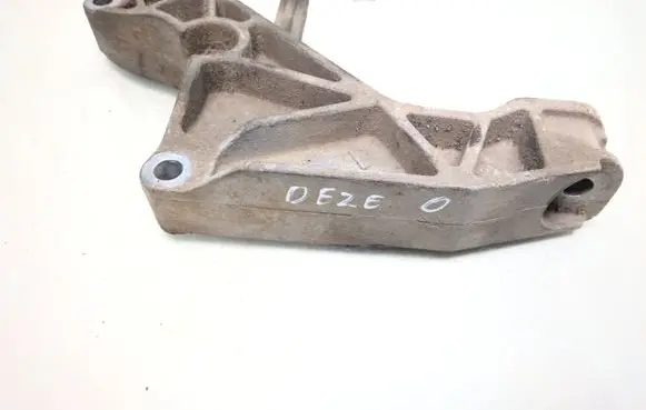 Opel Astra H Gearbox mounting bracket 24459826