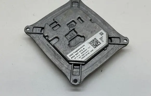 Audi A4 S4 B8 8K Headlight ballast module Xenon 8K0907472A