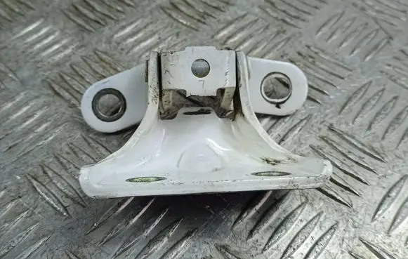 Hyundai Tucson TL Rear door upper hinge