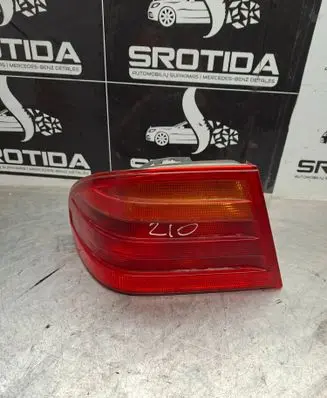 Mercedes-Benz E W210 Rear/tail lights A2108200164