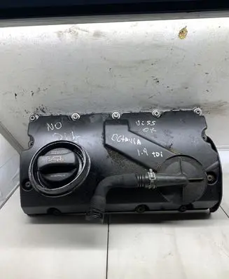 Skoda Octavia Mk2 (1Z) Rocker cam cover 038103475