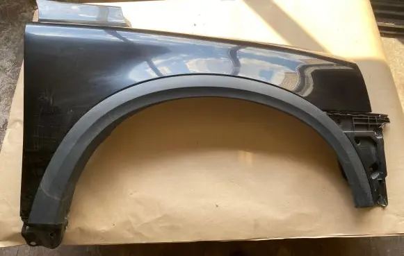Volvo XC70 Fender