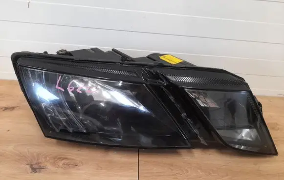 Skoda Fabia Mk3 (NJ) Headlight/headlamp