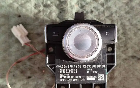 Mercedes-Benz C AMG W204 Multifunctional control switch/knob A2048704658 A2048704858 A2044420268