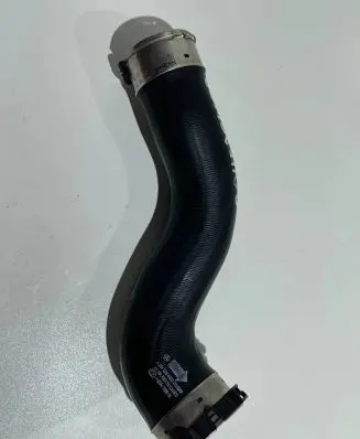 Mercedes-Benz E W212 Intercooler hose/pipe A2045284682