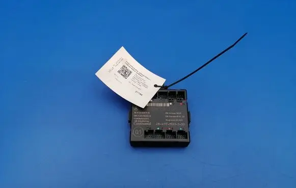 Mercedes-Benz C W204 Door control unit/module A2049001206
