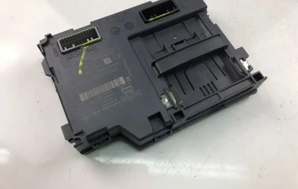 Renault Clio IV Other control units/modules 285902536R