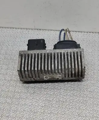 Renault Scenic III - Grand scenic III Glow plug pre-heat relay 8200558438A RCS812