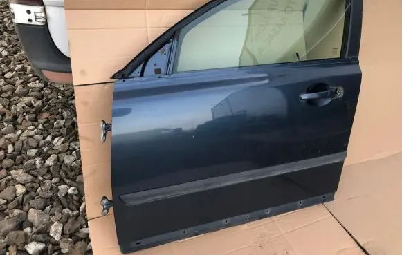 Volvo V50 Front door