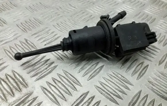 Volkswagen Golf V Clutch master cylinder 1K0721388F