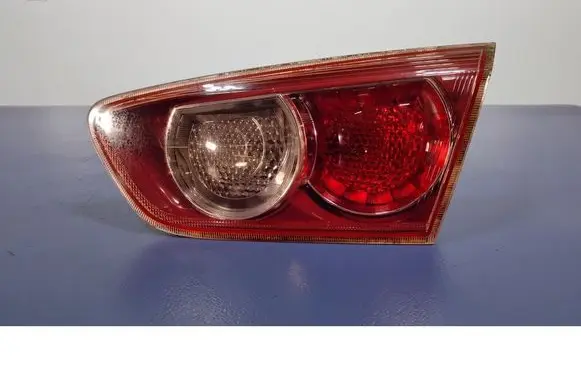 Mitsubishi Lancer VIII Rear/tail lights P5614R