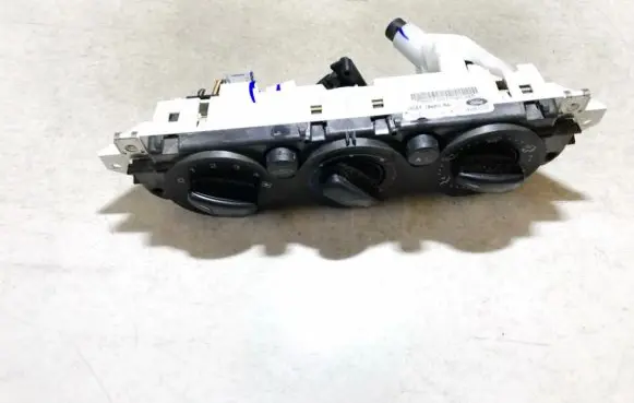 Ford Focus Climate control unit 7m5t19980aa 7m5t-19980-aa