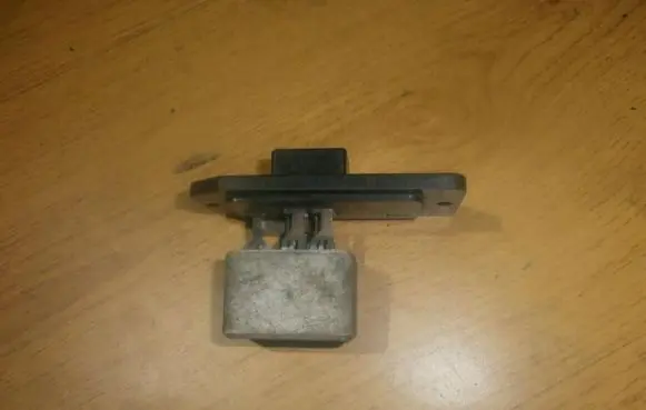 Mitsubishi Galant Heater blower motor/fan resistor