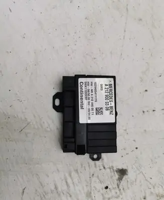 Mercedes-Benz C W204 Fuel pump relay A2129000306