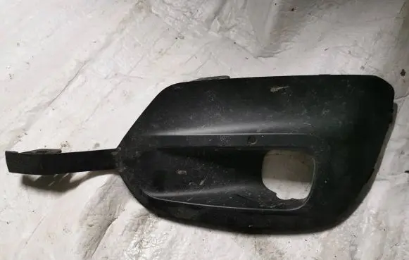 Opel Combo E Front bumper lower grill 9816778580 86943
