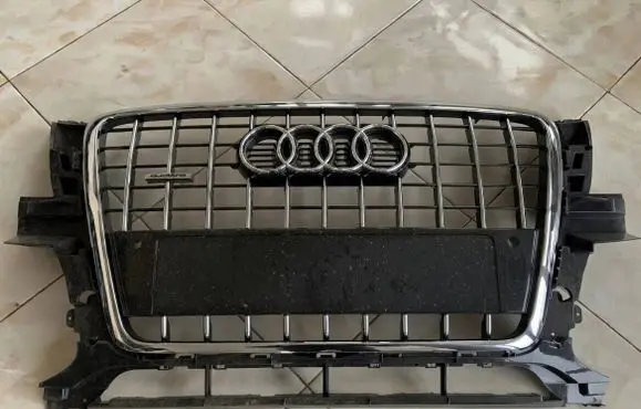 Audi Q5 SQ5 8R Front bumper upper radiator grill 8R0853651B 8R0853651C 8R0853651D