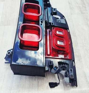 Land Rover Defender Rear/tail lights L8B213404AG 2111461 3021114610