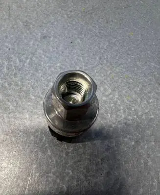 Volvo S60 Air conditioning (A/C) pressure sensor 30676560